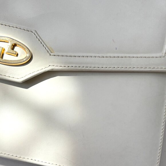 VINTAGE GUCCI White Leather & Gold Strap Crossbody Clutch / Purse 406 004 626 - Picture 12 of 16
